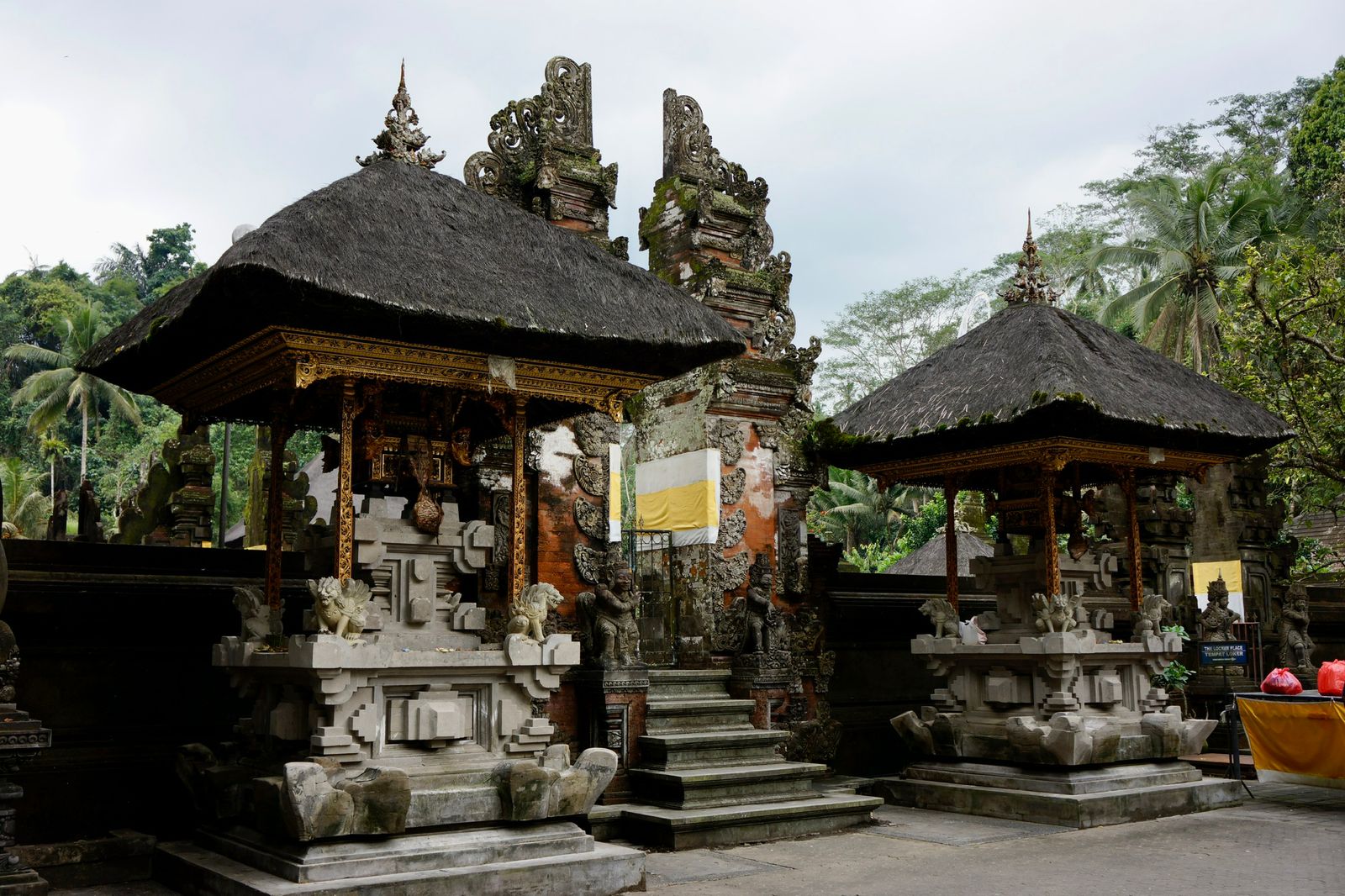 Sacred Balinese Temples - photo 1